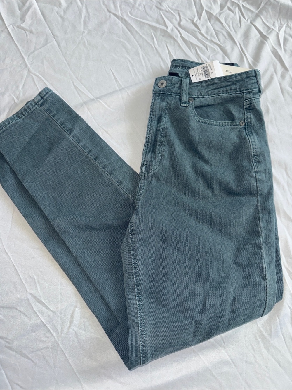 American Eagle Mom Jean